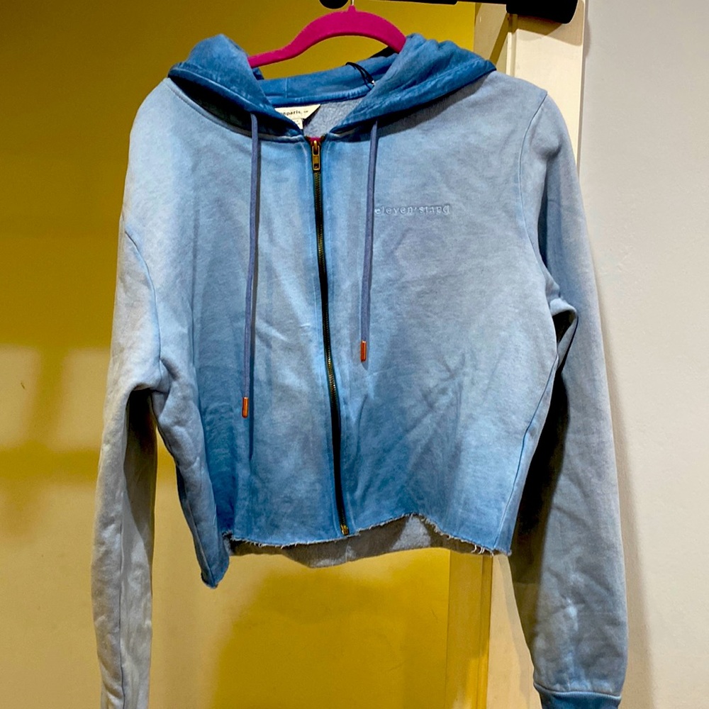 Elevenparis sweater. Small.
